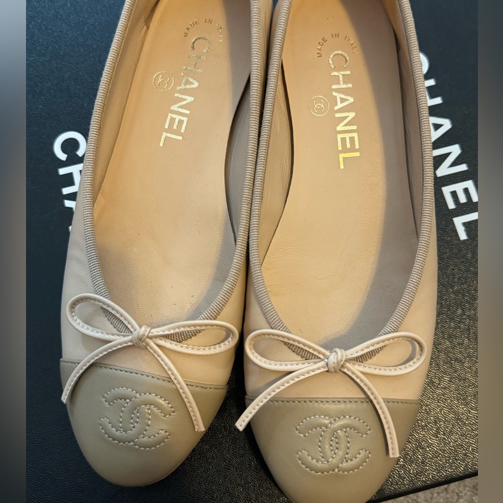 CHANEL Ballerina Flats